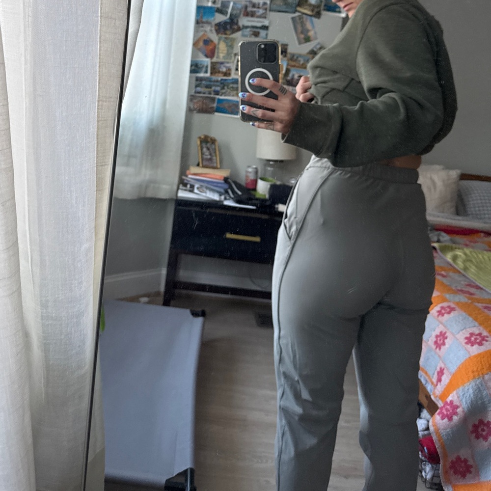 Lululemon Essential High-Rise Trouser Size 6 Pants - Picture 10 of 11
